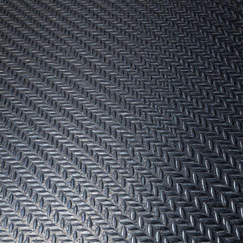 Chapa Recalcada em Aço Carbono: Aumente a Segurança e Durabilidade dos Seus Projetos